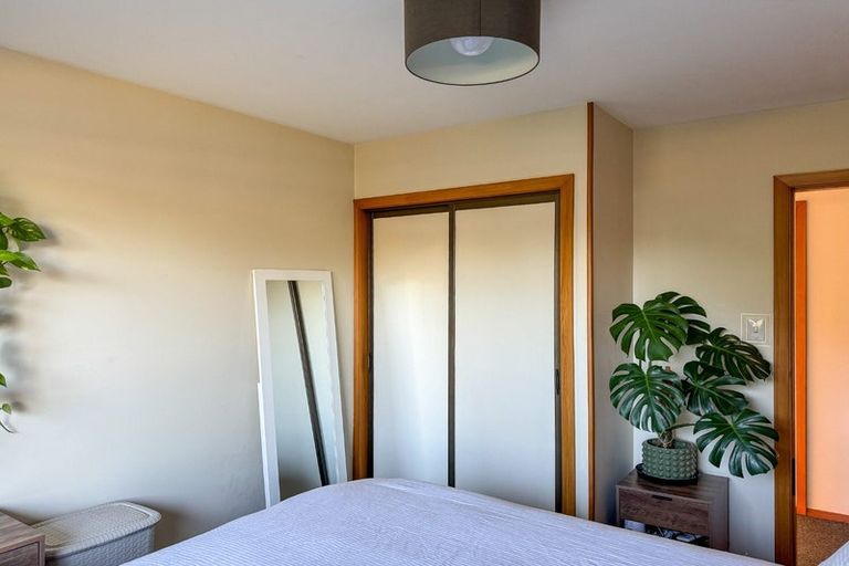 Photo of property in 48 Oldwood Street, Bishopdale, Christchurch, 8053