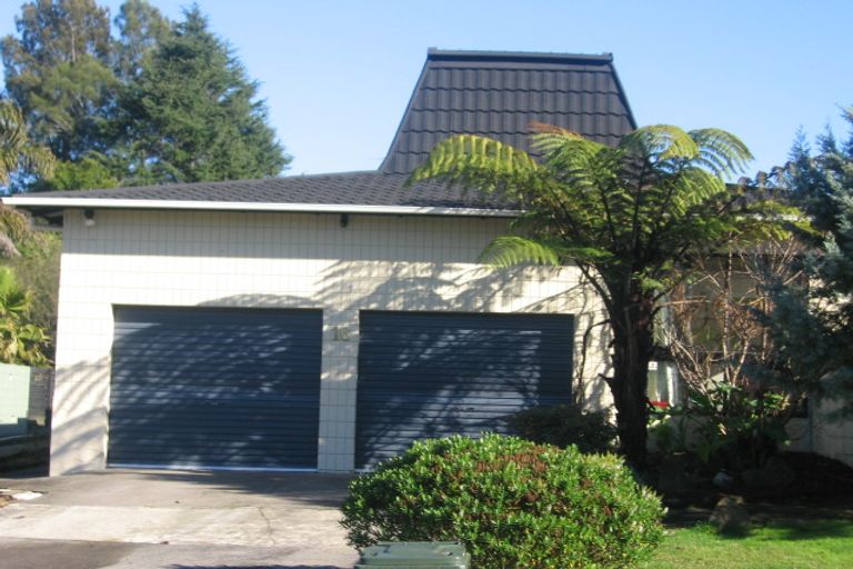 Photo of property in 16 Kavanagh Place, Opaheke, Papakura, 2113