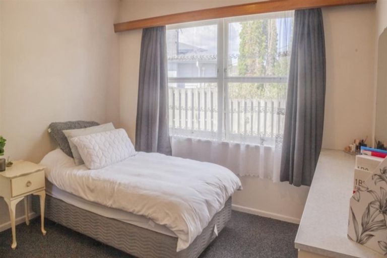 Photo of property in 27 Corlett Street, Utuhina, Rotorua, 3015