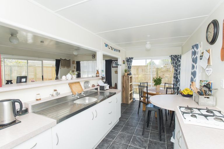 Photo of property in 103 Huxley Road, Outer Kaiti, Gisborne, 4010