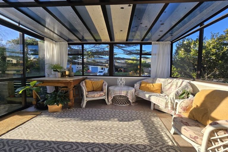 Photo of property in 1 Cedar Court, Whitby, Porirua, 5024