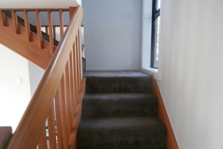 Photo of property in 2/238 Edgeware Road, Edgeware, Christchurch, 8013