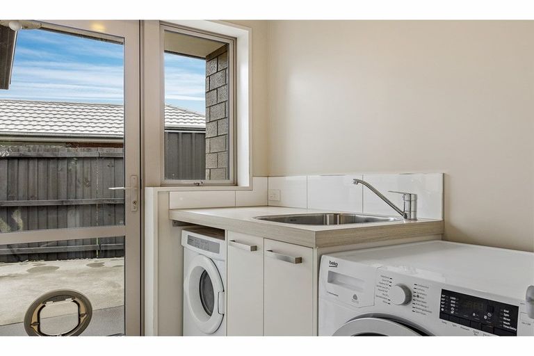 Photo of property in 5 Cyclamen Place, Aidanfield, Christchurch, 8025