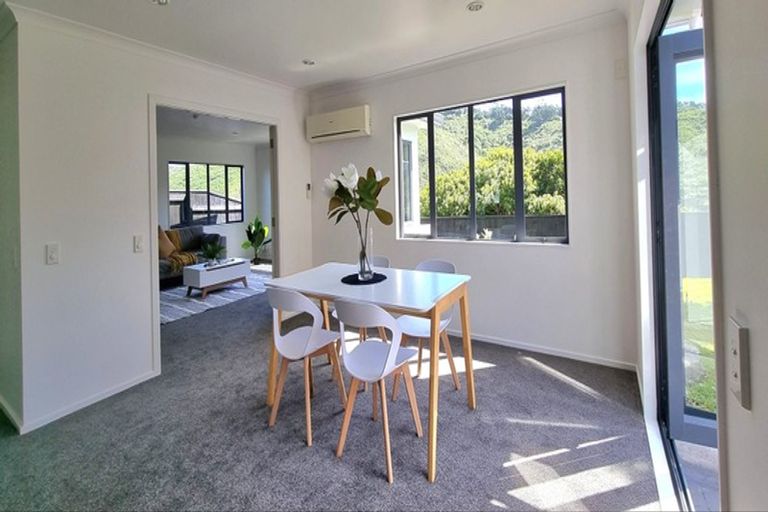 Photo of property in 108a Ashton Fitchett Drive, Brooklyn, Wellington, 6021