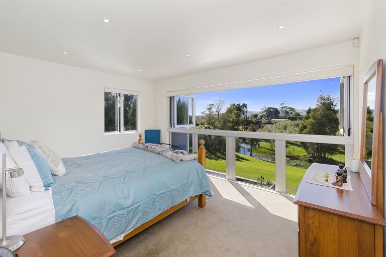 Property details for 15 Old Coach Way, Ramarama, Drury, 2579