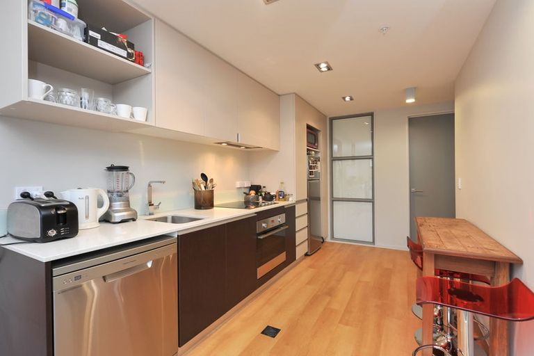 Photo of property in Masina Apartments, 211/80 Riddiford Street, Newtown, Wellington, 6021