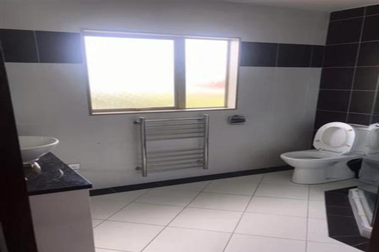 Photo of property in 91a Kyle Road, Greenhithe, Auckland, 0632