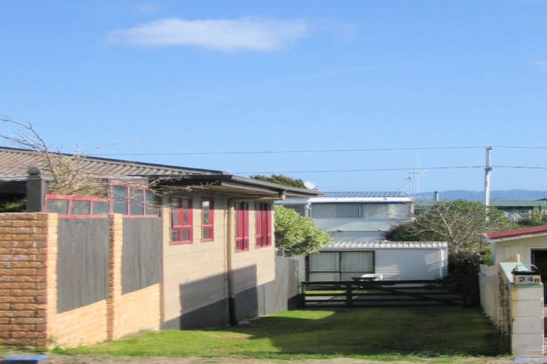 Photo of property in 24b Karewa Parade, Papamoa Beach, Papamoa, 3118