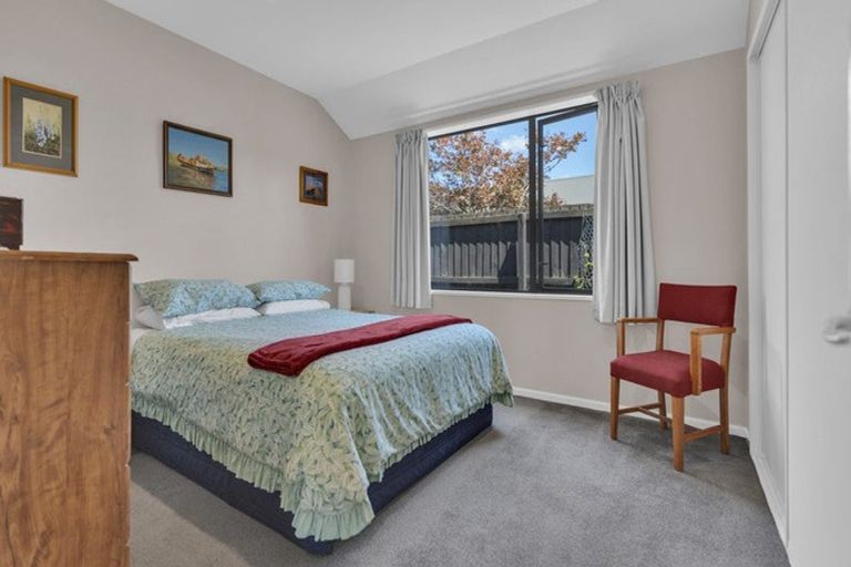 Photo of property in 5 Rooney Place, Aidanfield, Christchurch, 8025