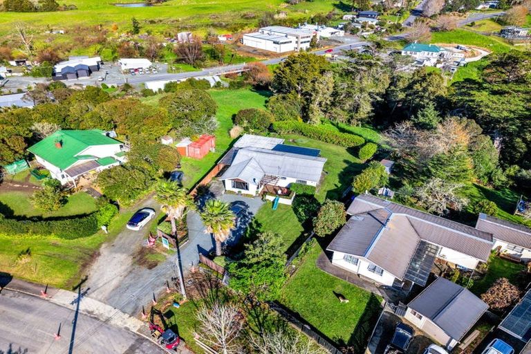 Photo of property in 8 Doctors Hill Road, Maungaturoto, 0520