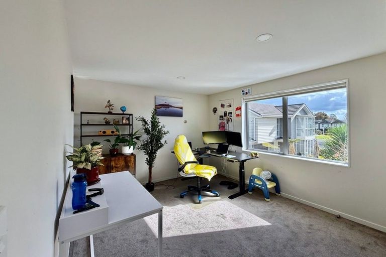 Photo of property in 7 Peat Way, Takanini, 2112