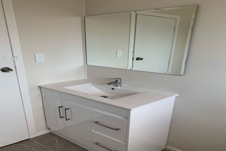 Photo of property in 1/7a Browns Road, Manurewa, Auckland, 2102