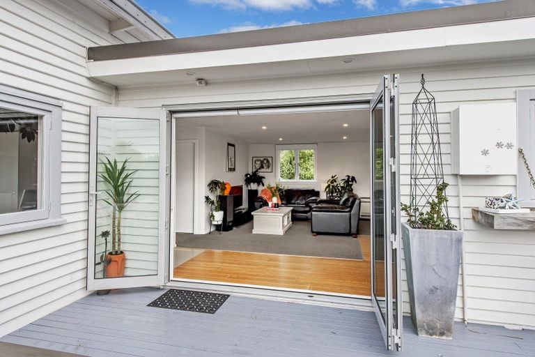 Photo of property in 31 Broadway Avenue, Waikuku Beach, 7473