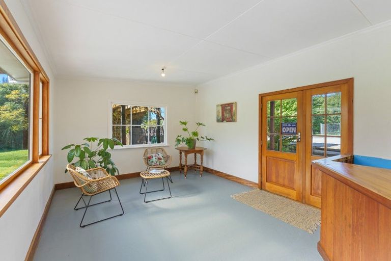 Photo of property in 3 State Highway 1, Otaki, 5512