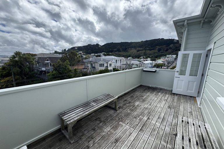 Photo of property in 77 Brougham Street, Mount Victoria, Wellington, 6011