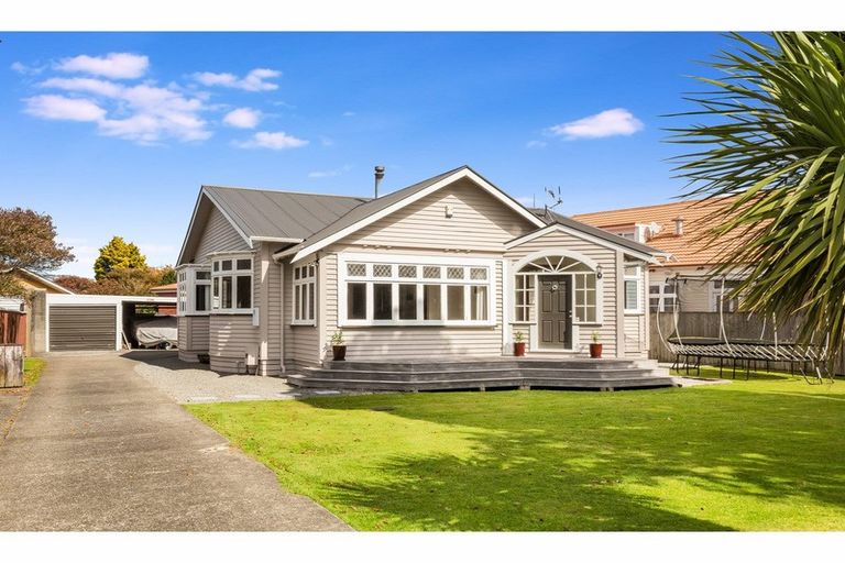 Photo of property in 2 Puriri Street, Woburn, Lower Hutt, 5010