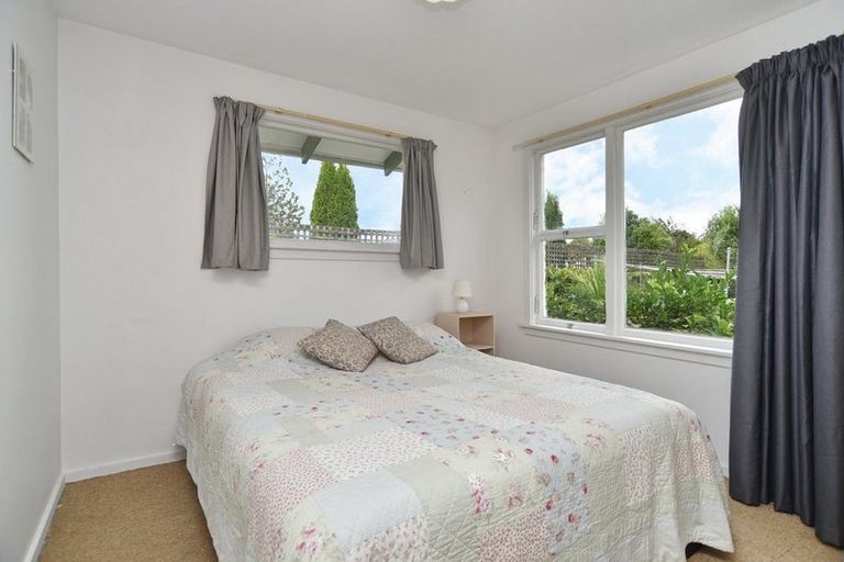 Photo of property in 2/1 Leeman Place, Redwood, Christchurch, 8051