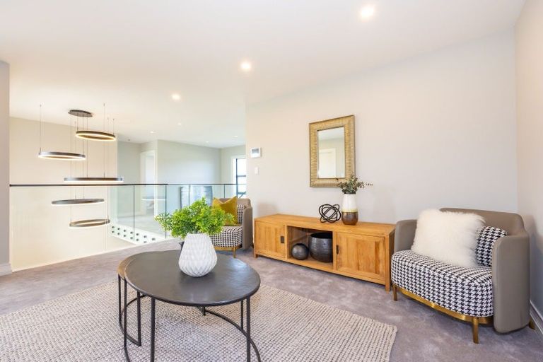 Photo of property in 17 Arawaru Avenue, Wainui, 0992