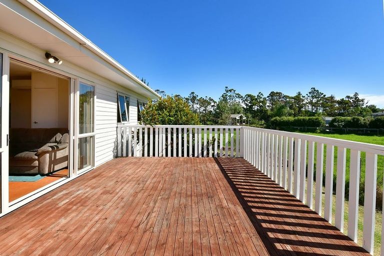 Photo of property in 37 Te Pua School Road, Helensville, 0875