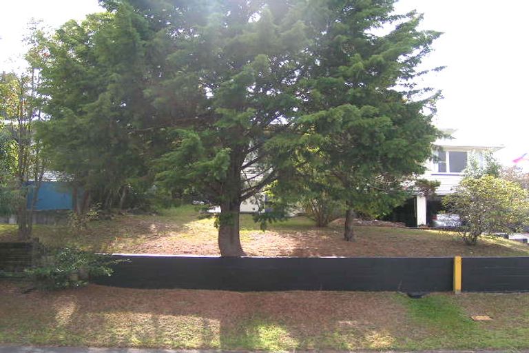 Photo of property in 64 Bond Crescent, Forrest Hill, Auckland, 0620