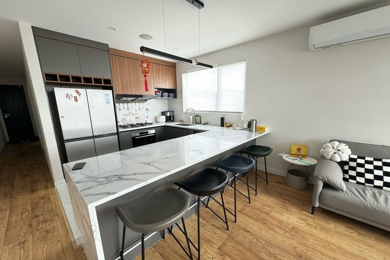 Photo of property in 82 Puwha Street, Massey, Auckland, 0614