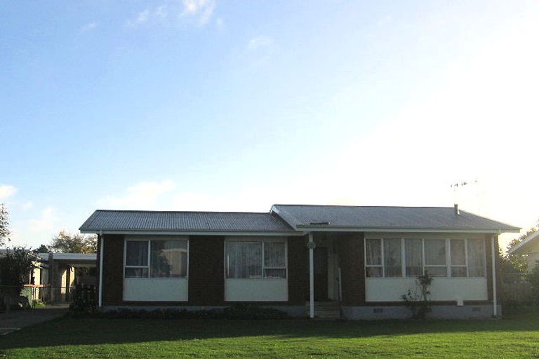 Photo of property in 73 Robinson Crescent, Westbrook, Palmerston North, 4412