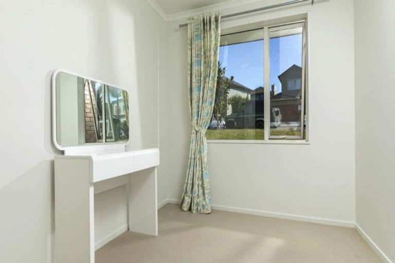 Photo of property in 35 Aberley Road, Schnapper Rock, Auckland, 0632