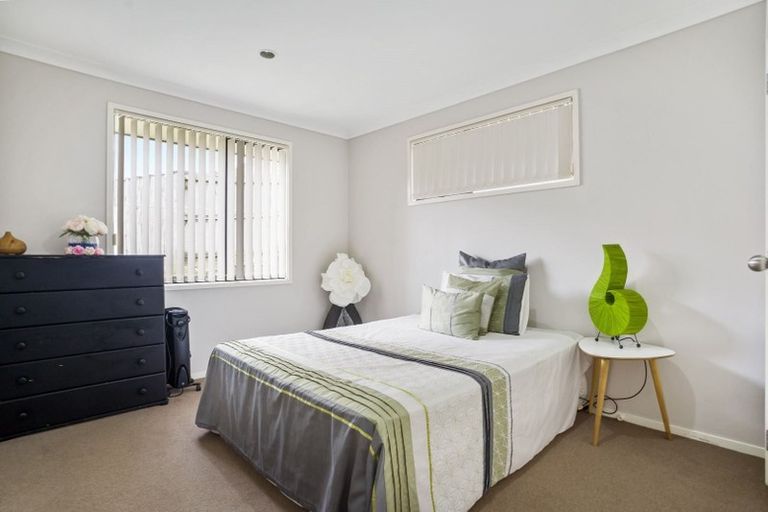 Photo of property in 19 The Enclave, Totara Heights, Auckland, 2105