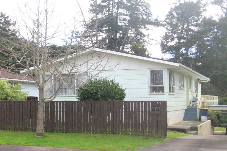 Photo of property in 74 Helena Street, Massey, Auckland, 0614
