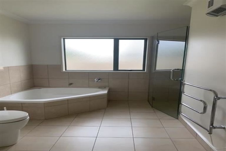 Photo of property in 10 Lewis Way, Poraiti, Napier, 4112