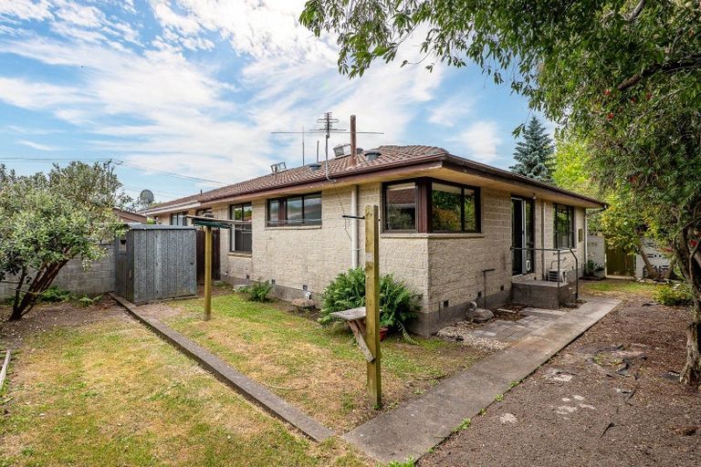 Photo of property in 2/77 Glenmore Avenue, Casebrook, Christchurch, 8051