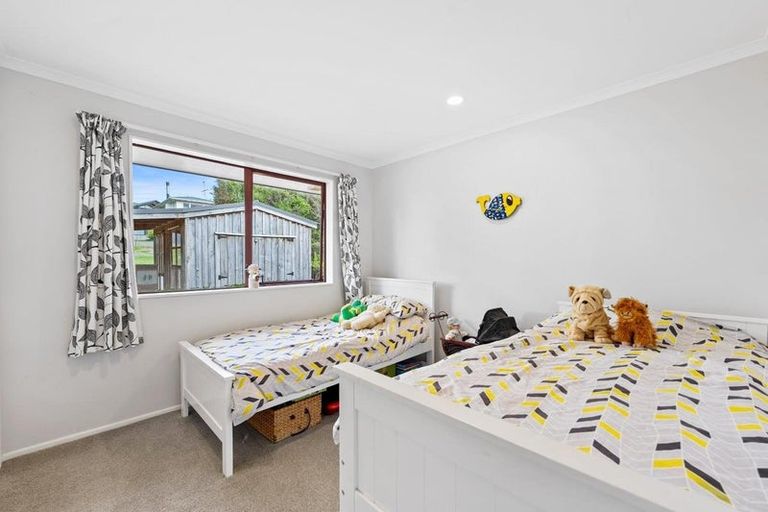 Photo of property in 41 Kent Terrace, Riverhead, 0820