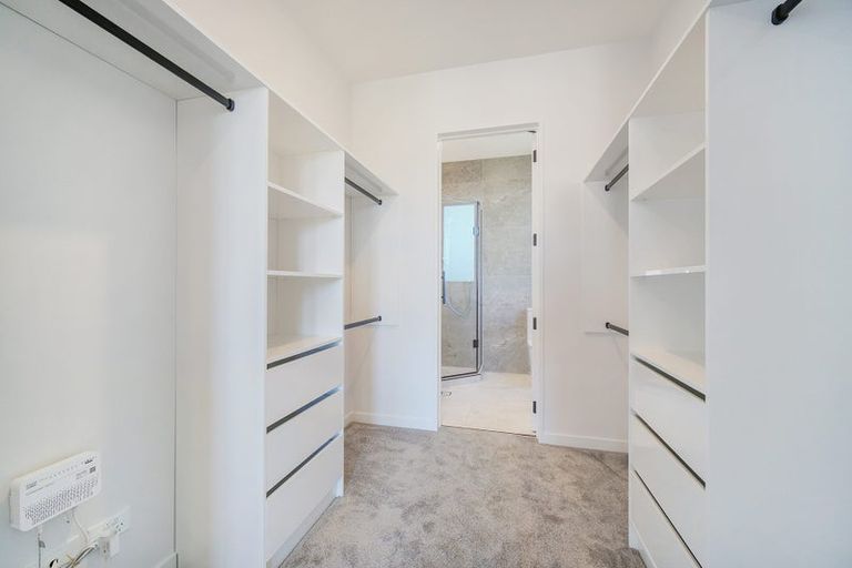 Photo of property in 23 Puihi Crescent, Massey, 0614
