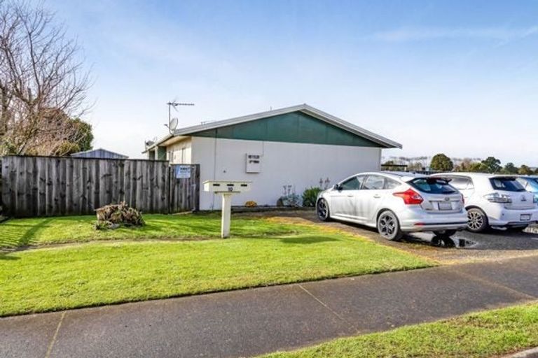 Photo of property in 3/10 Aubrey Street, Waitara, 4320