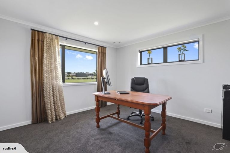Photo of property in 8 Margot Lane, Matangi, Hamilton, 3283