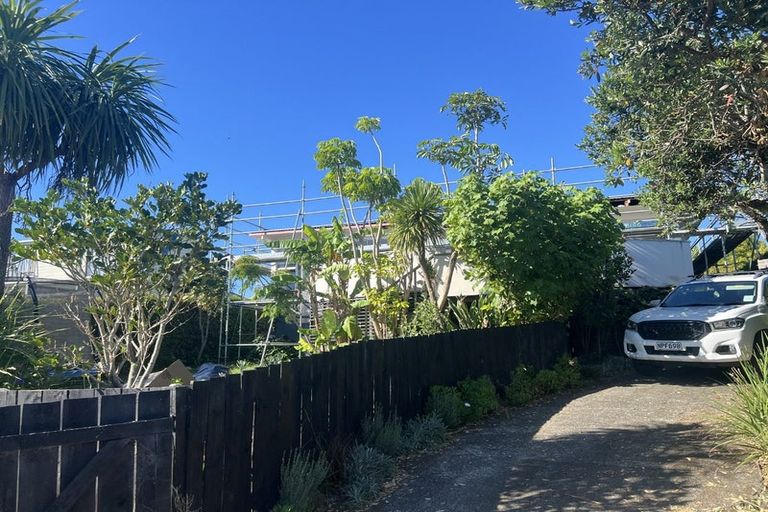 Photo of property in 79 Pacific Parade, Army Bay, Whangaparaoa, 0930