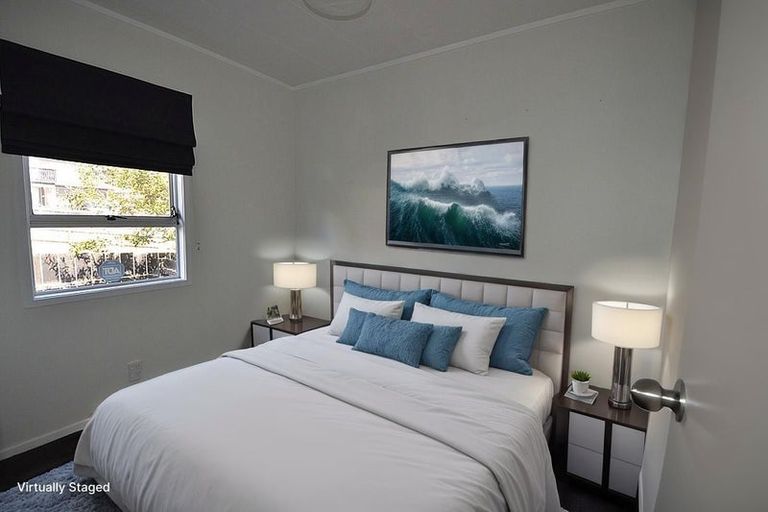 Photo of property in 18 Bundena Place, Clendon Park, Auckland, 2103