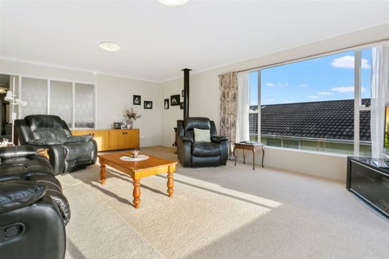 Photo of property in 8 Lauderdale Road, Papakowhai, Porirua, 5024