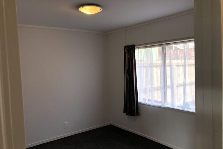 Photo of property in 85d Stottholm Road, Titirangi, Auckland, 0604