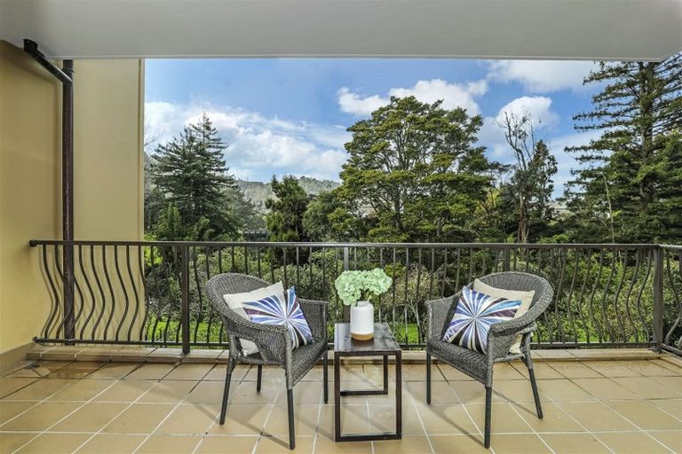 Photo of property in 5/7 The Avenue, Albany, Auckland, 0632