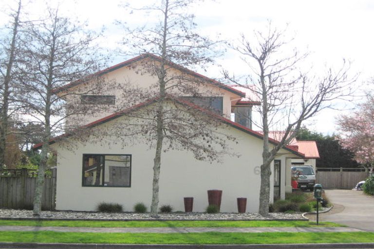 Photo of property in 6 Shelter Grove, Frankleigh Park, New Plymouth, 4310