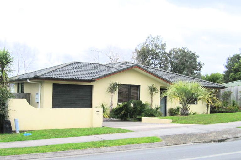 Photo of property in 61 Cabeleigh Drive, Helensville, 0800