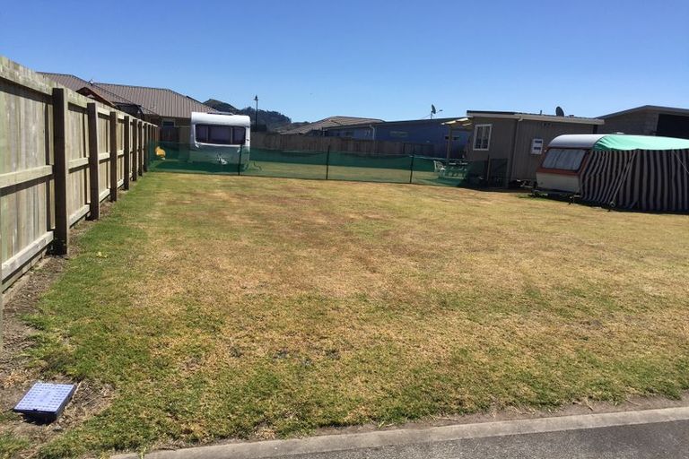 Photo of property in 28 Surfers Avenue, Waihi Beach, 3611