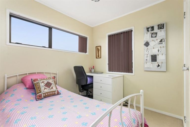 Photo of property in 1/8 Dalmatia Place, Henderson, Auckland, 0612