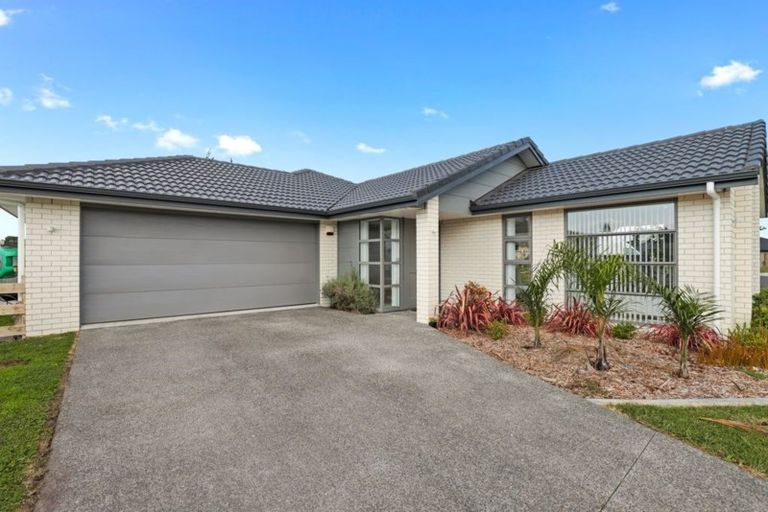 Photo of property in 16 Awanui Avenue, Te Kauwhata, 3710