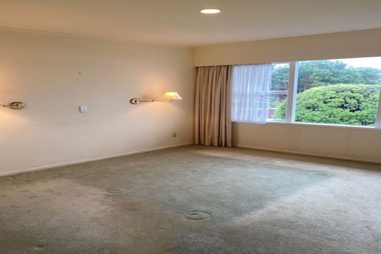 Photo of property in 12 Cranwell Street, Churton Park, Wellington, 6037