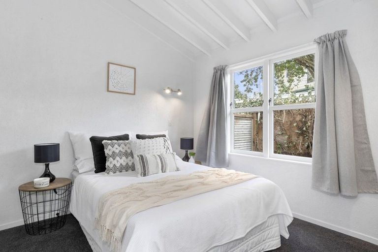 Photo of property in 16a Russell Place, Brookfield, Tauranga, 3110