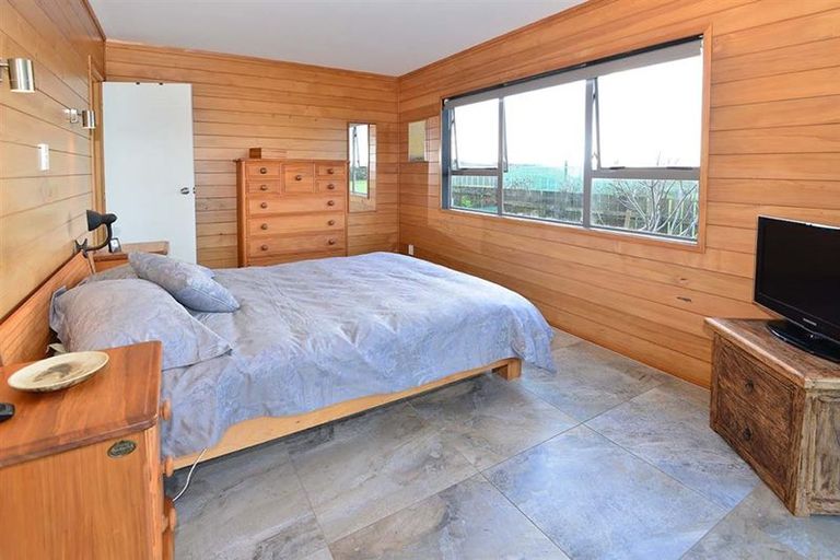 Photo of property in 368 Evans Road, South Head, Helensville, 0874