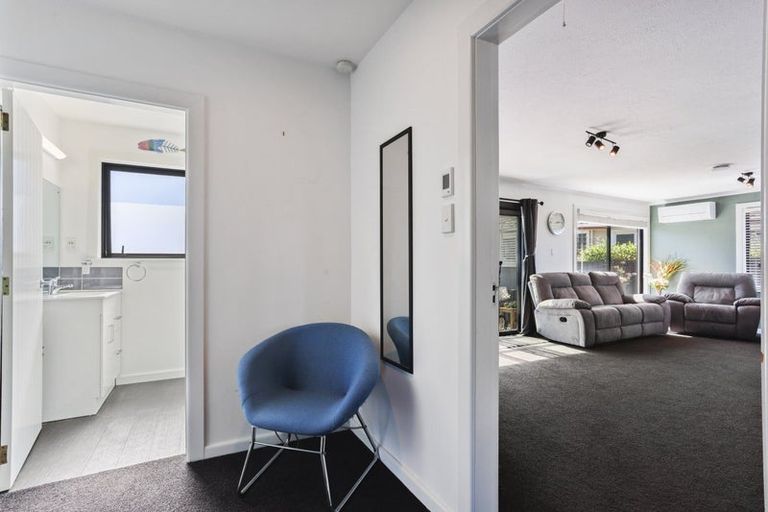 Photo of property in 17 Colac Street, Avondale, Christchurch, 8061