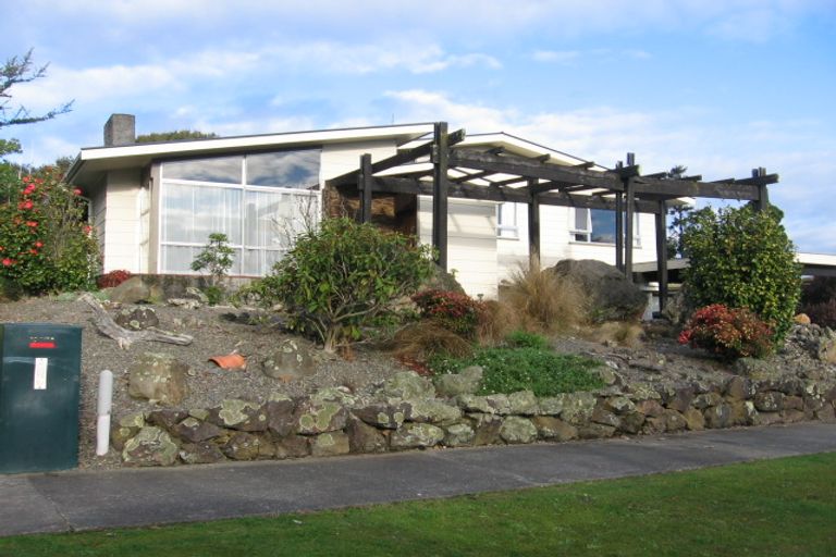 Photo of property in 34 Pinedale Parade, Milson, Palmerston North, 4414